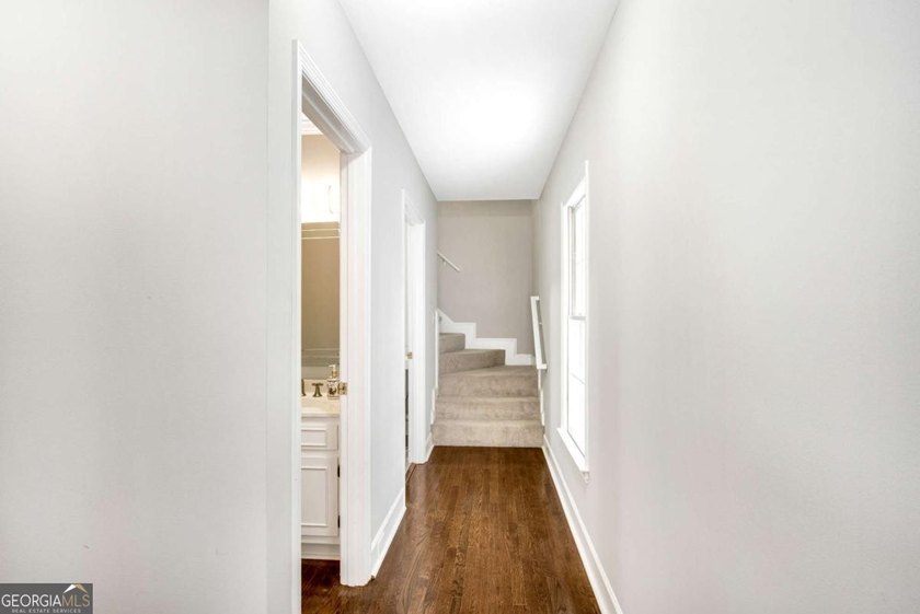 Nestled in the Highly Sought-After Active Swim/Tennis and Lake - photo 19