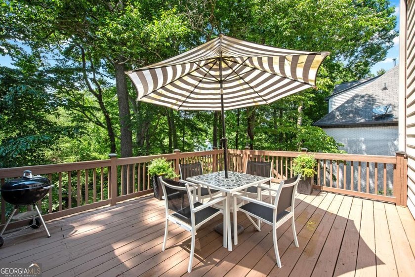 Nestled in the Highly Sought-After Active Swim/Tennis and Lake - photo 20