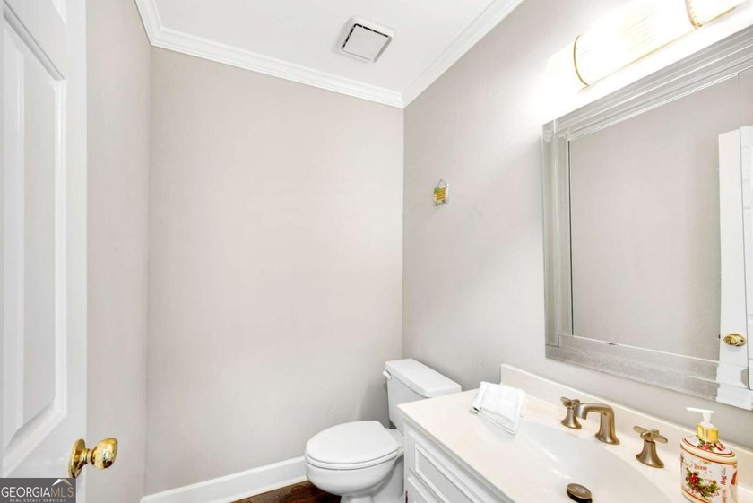 Nestled in the Highly Sought-After Active Swim/Tennis and Lake - photo 21