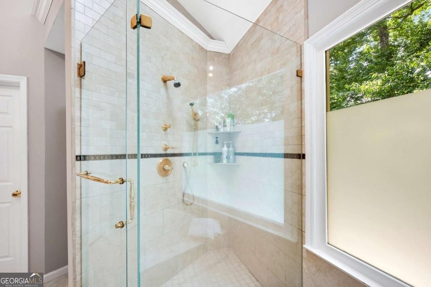 Nestled in the Highly Sought-After Active Swim/Tennis and Lake - photo 30