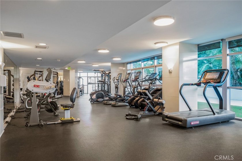 Beautifully updated 2-bedroom, 2.5-bath residence in the highly - photo 36