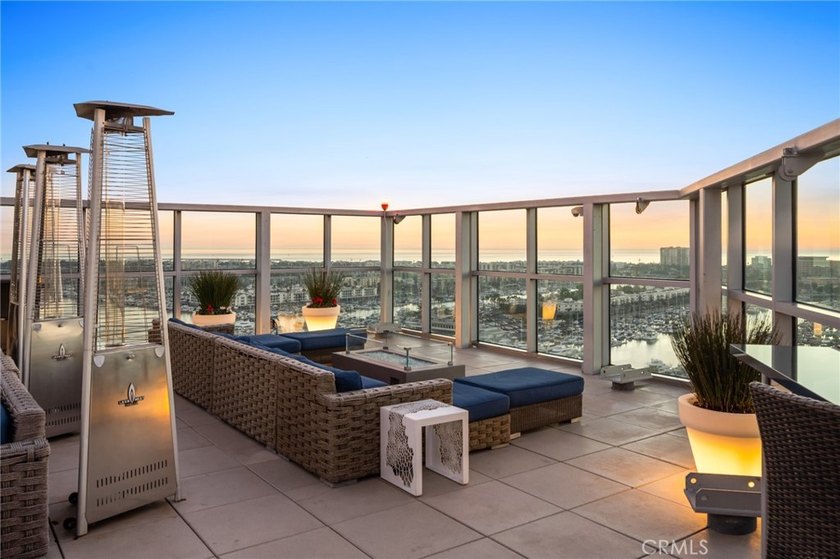Beautifully updated 2-bedroom, 2.5-bath residence in the highly - photo 46