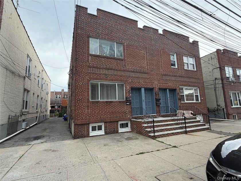 All Brick Semi Detached Legal 2 Family on a Great Block in the - photo 3