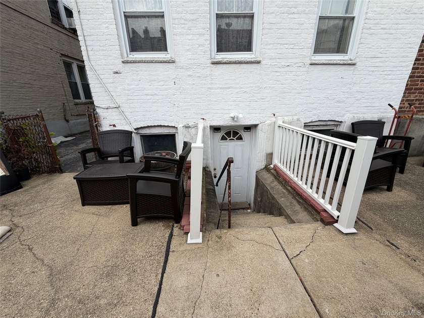 All Brick Semi Detached Legal 2 Family on a Great Block in the - photo 8