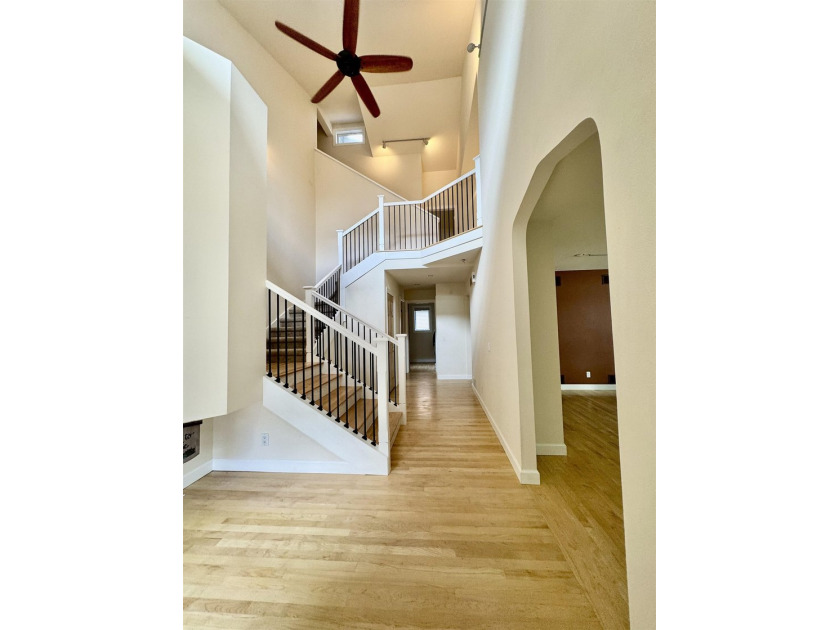 Beautiful LAKE KEGONSA HOME with 50' of frontage, pier, and - photo 7