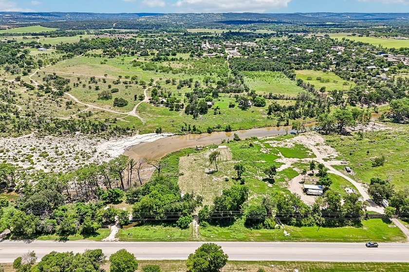 Guadalupe River Frontage with Exceptional Recreational Appeal - photo 9