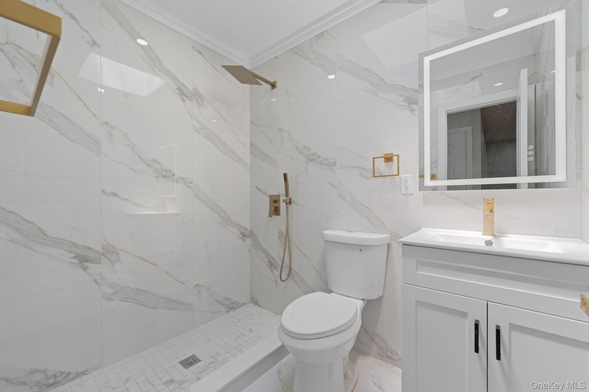Experience modern living at its finest in this stunning newly - photo 5