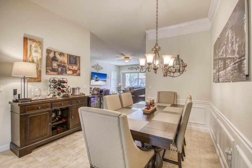 Rarely available single-level villa in Mallory Creek, offering a - photo 5