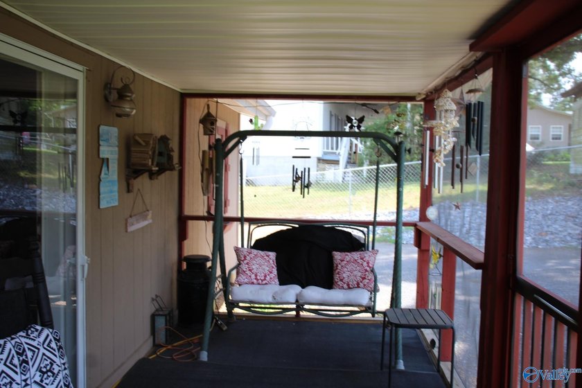 This is your chance for paradise on the lake, this home has it - photo 22