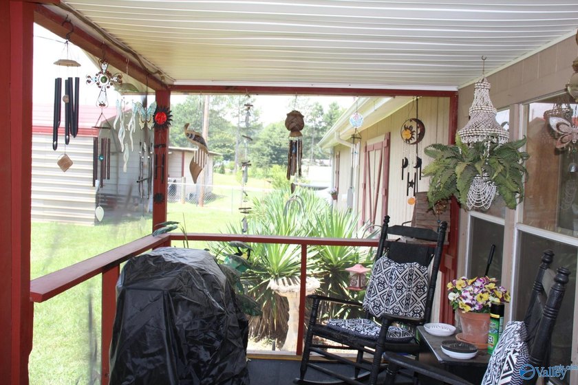 This is your chance for paradise on the lake, this home has it - photo 23