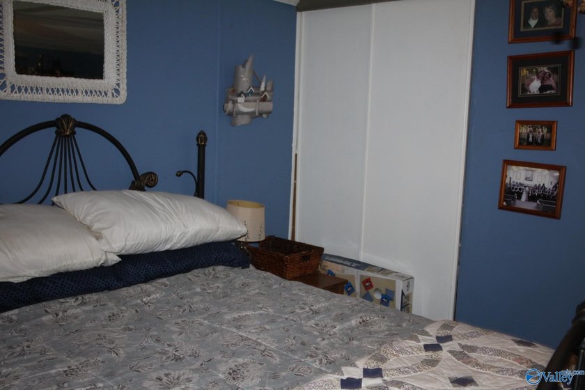 This is your chance for paradise on the lake, this home has it - photo 24