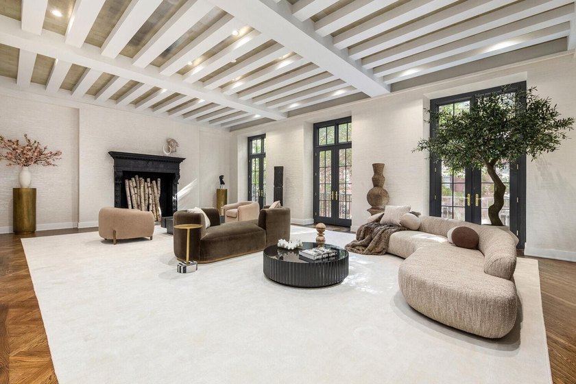 35-Foot-Wide Mansion - approximately 14,300 Interior SF + 3,500 - photo 4