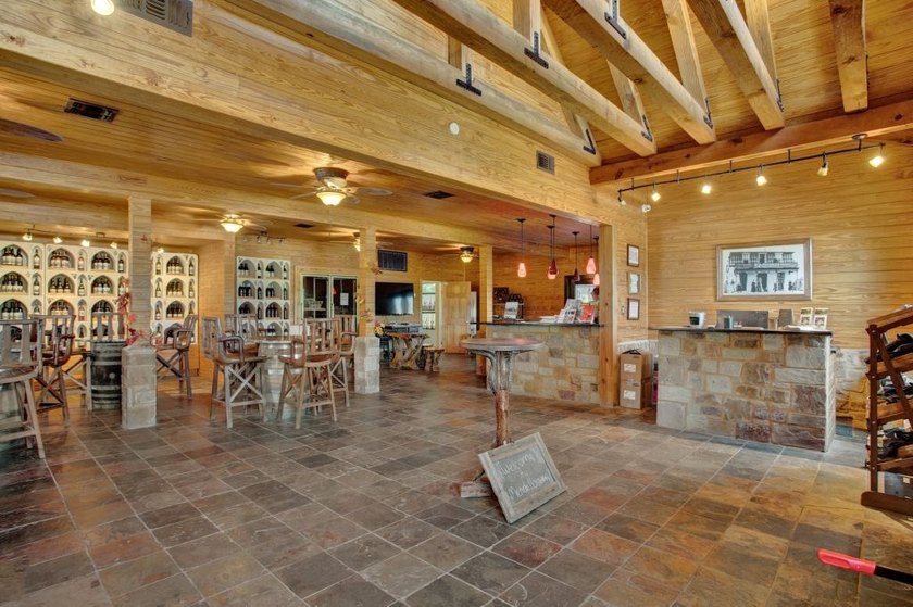 In the heart of the Texas Hill Country Wine Trail, this - photo 4