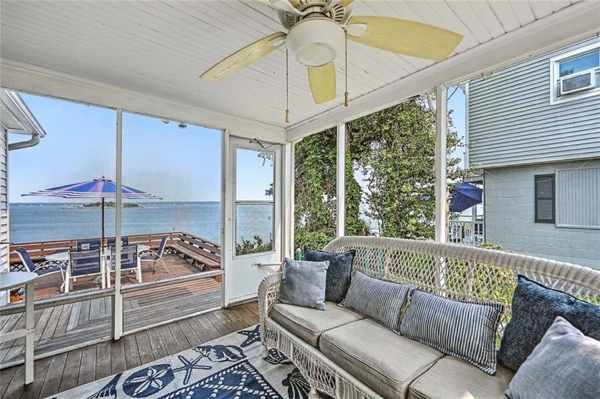 Welcome to your waterfront retreat on stunning Narragansett Bay - photo 26