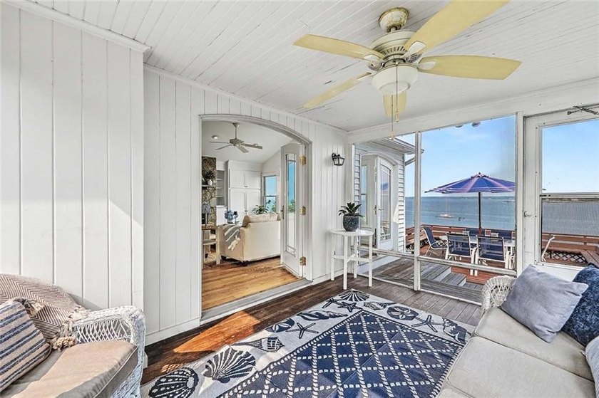 Welcome to your waterfront retreat on stunning Narragansett Bay - photo 27