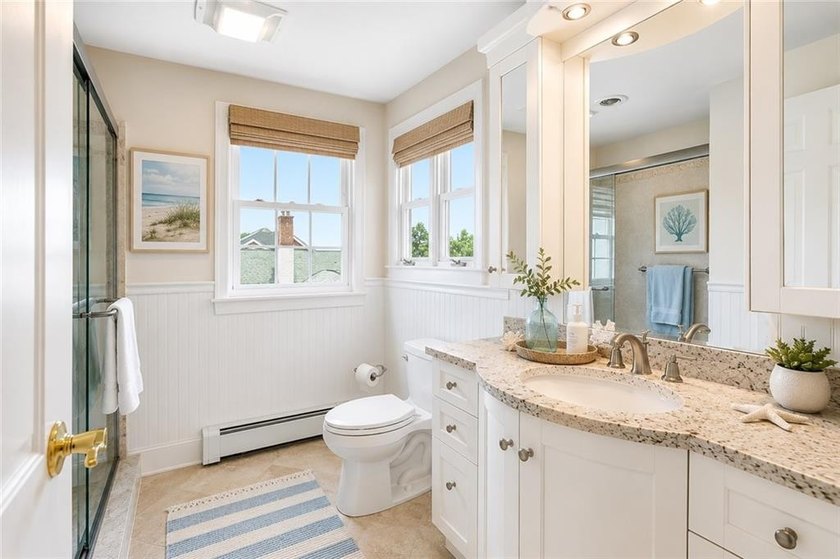 Welcome to your waterfront retreat on stunning Narragansett Bay - photo 31