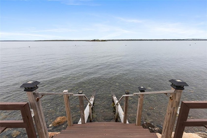 Welcome to your waterfront retreat on stunning Narragansett Bay - photo 36