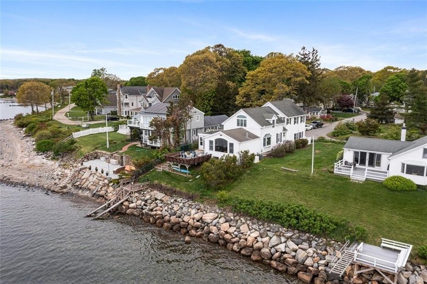 Welcome to your waterfront retreat on stunning Narragansett Bay - photo 42