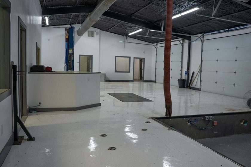 Opportunity is knocking in Kerrville's Midway Center! This - photo 2