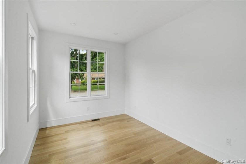 Exceptional New Construction, thoughtfully designed and - photo 22