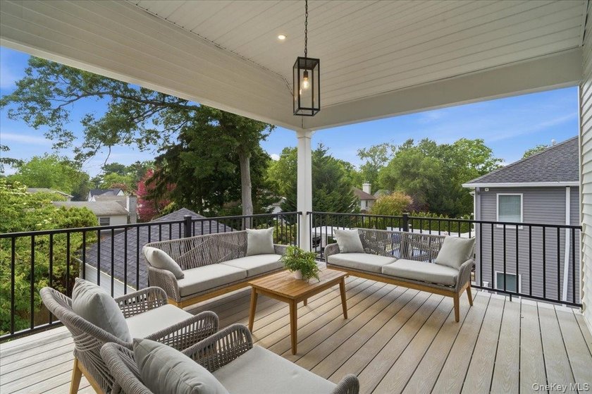 Exceptional New Construction, thoughtfully designed and - photo 28