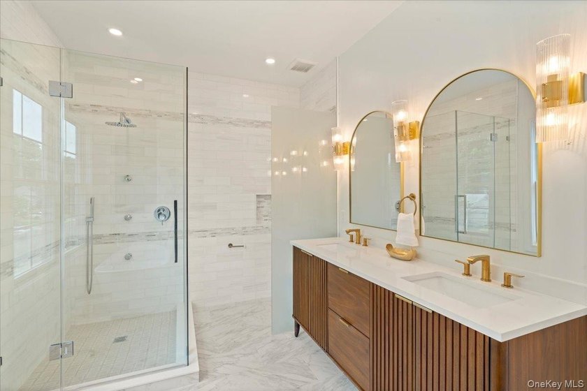 Exceptional New Construction, thoughtfully designed and - photo 30