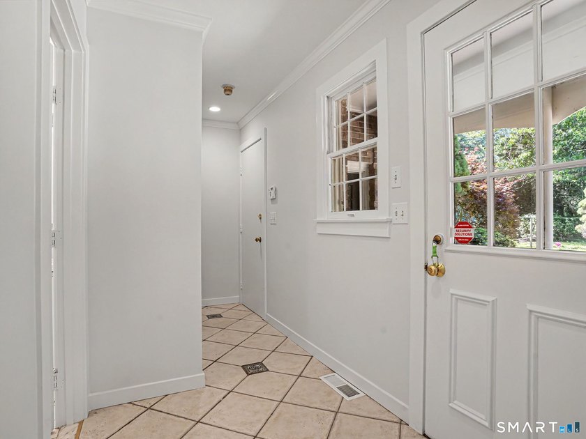 Estate living in the heart of Easton. Set on 3 private acres - photo 31