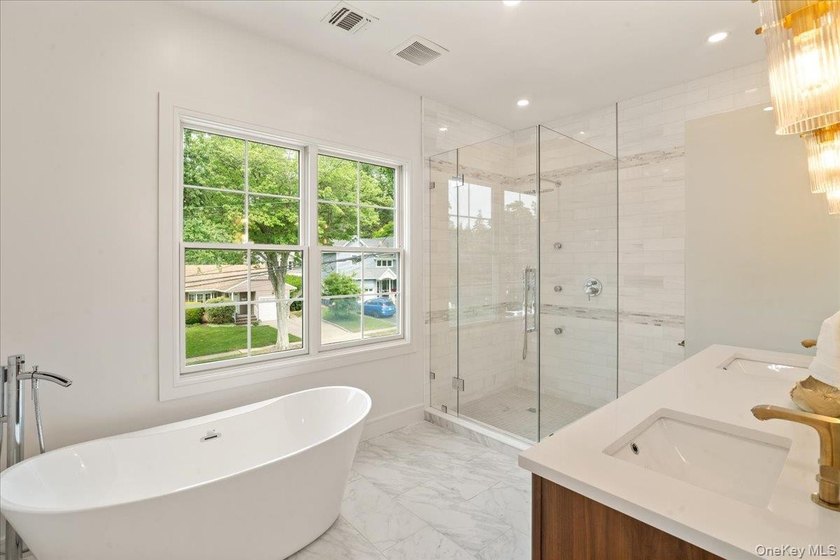 Exceptional New Construction, thoughtfully designed and - photo 31