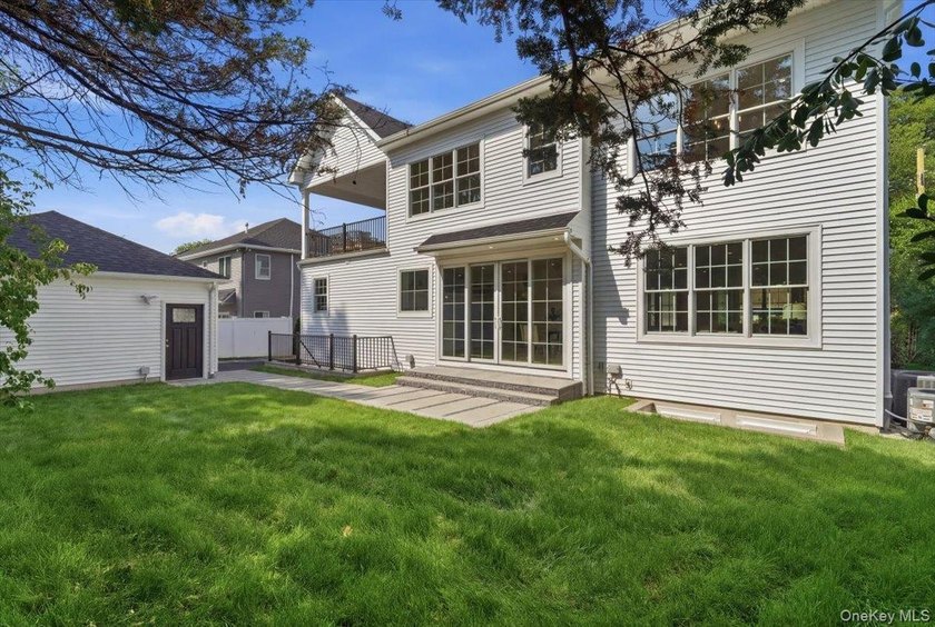 Exceptional New Construction, thoughtfully designed and - photo 49