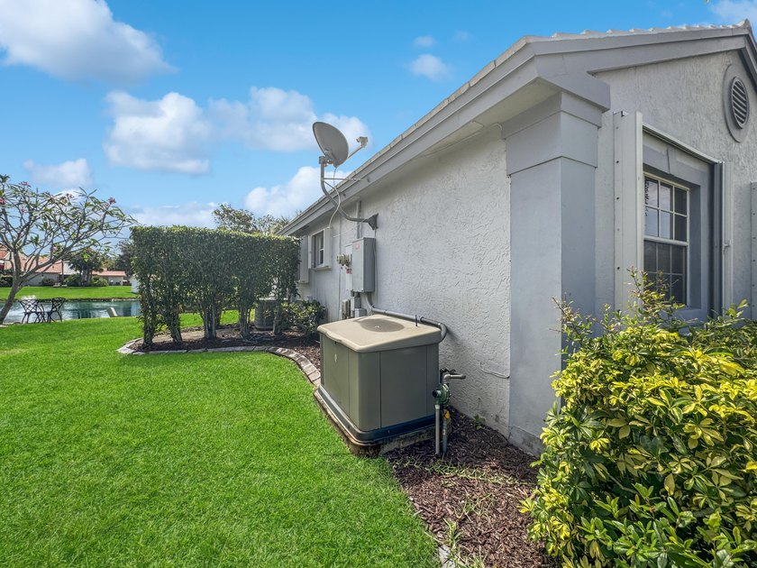 Welcome to this spacious 3-bedroom, 2-bath single-family home in - photo 2