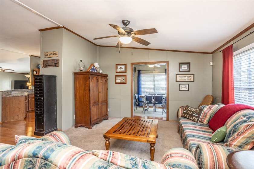 Welcome to Moss Lake living-where every day feels like vacation - photo 4