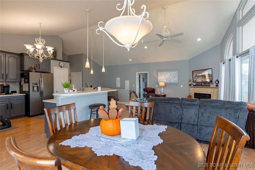 Discover comfort and convenience in this inviting 3 bed, 3 bath - photo 11