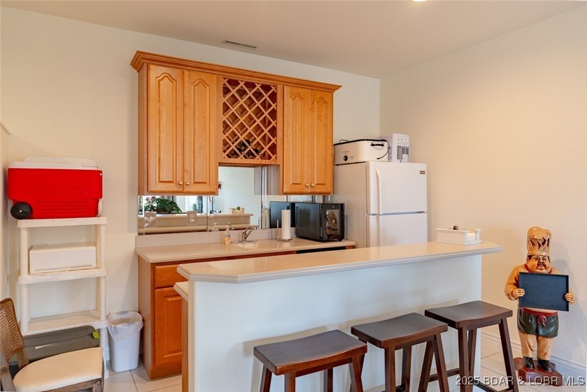 Discover comfort and convenience in this inviting 3 bed, 3 bath - photo 34