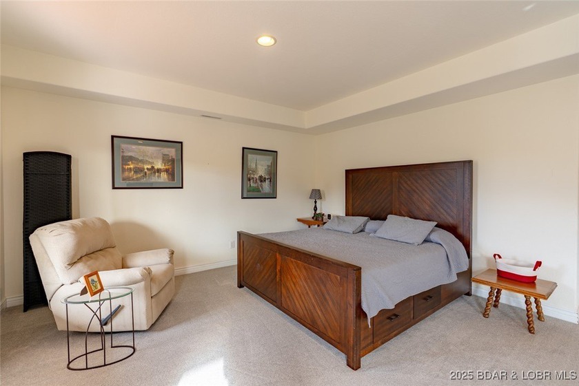 Discover comfort and convenience in this inviting 3 bed, 3 bath - photo 40