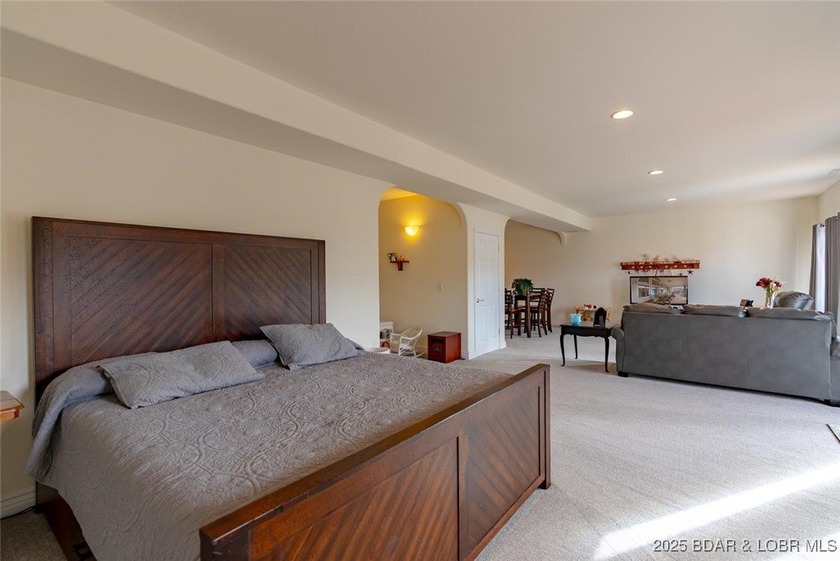 Discover comfort and convenience in this inviting 3 bed, 3 bath - photo 42