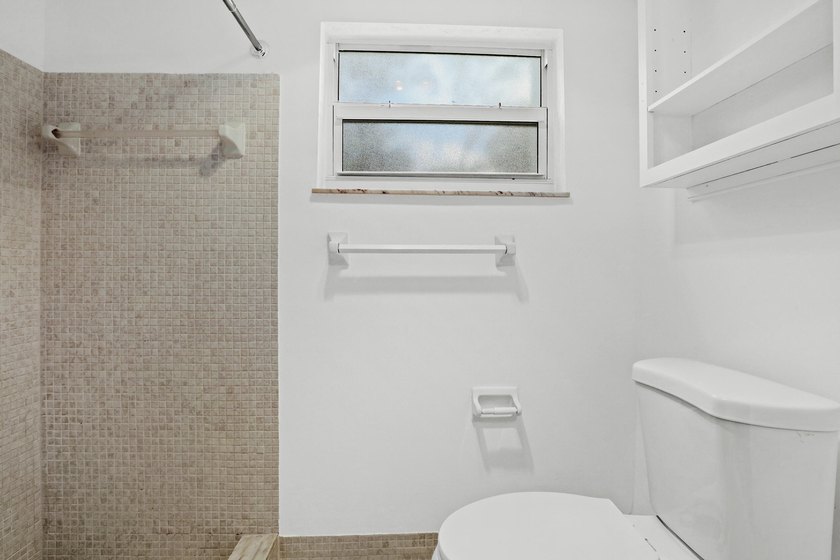 JUST REDUCED BY $10,000 Exceptional Value! Move-in ready - photo 24