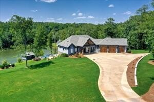 Sea Horse Farm, an extraordinary waterfront and equestrian - photo 2