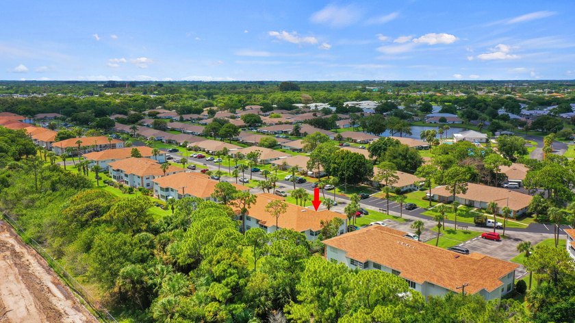 JUST REDUCED BY $10,000 Exceptional Value! Move-in ready - photo 44