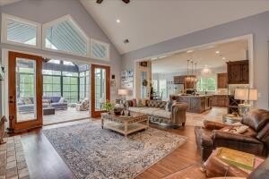 Sea Horse Farm, an extraordinary waterfront and equestrian - photo 10