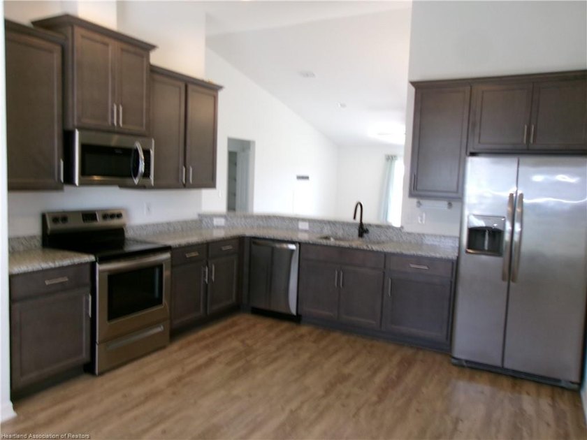 This 4-bedroom 2-bath home is on a cul de sac in a 1 street - photo 9