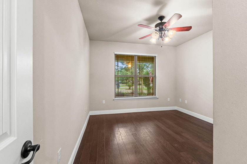 GREAT BUY IN HAMMOCK BAY! 4 bdrs, 3 baths, Sunroom, 3 Car garage - photo 36