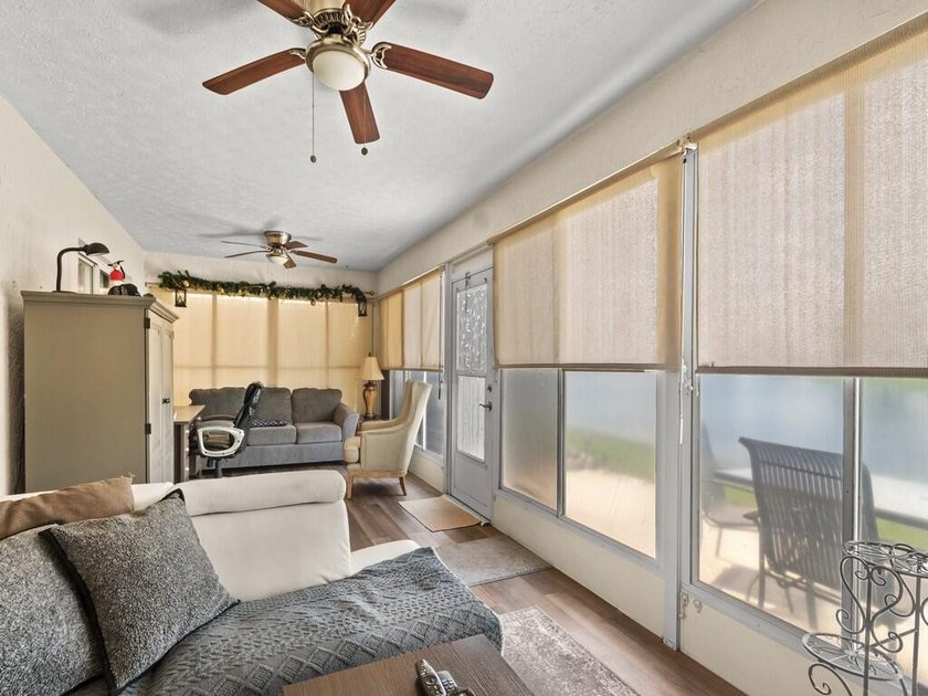 Welcome to this beautifully maintained 3/2/2 lakefront home - photo 44