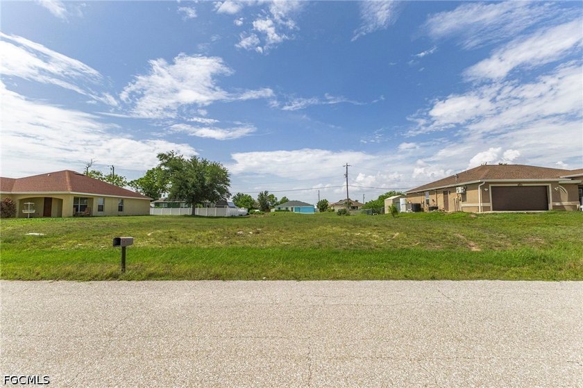 Excellent opportunity to build your dream home in a desirable - photo 8