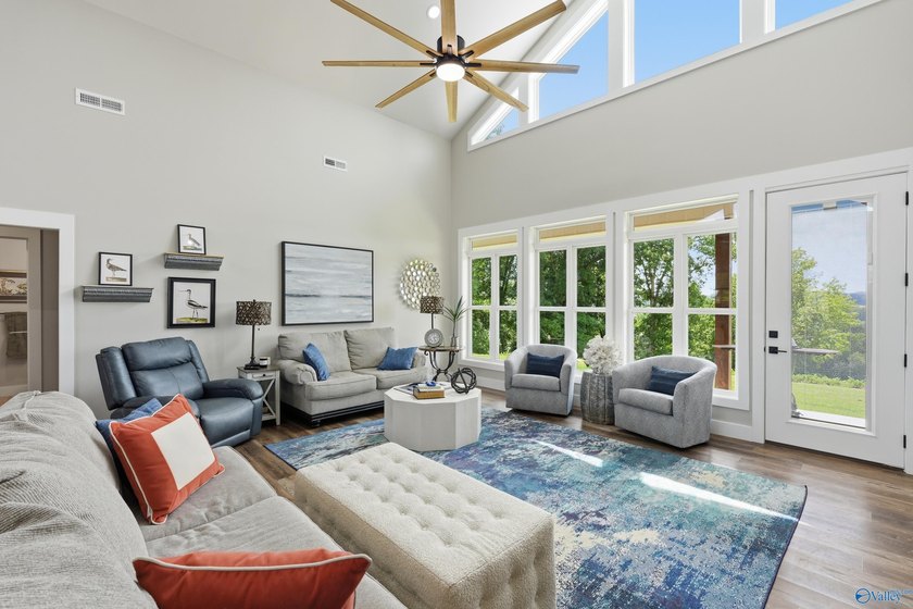Private riverfront retreat on 10 acres along beautiful Bluewater - photo 6