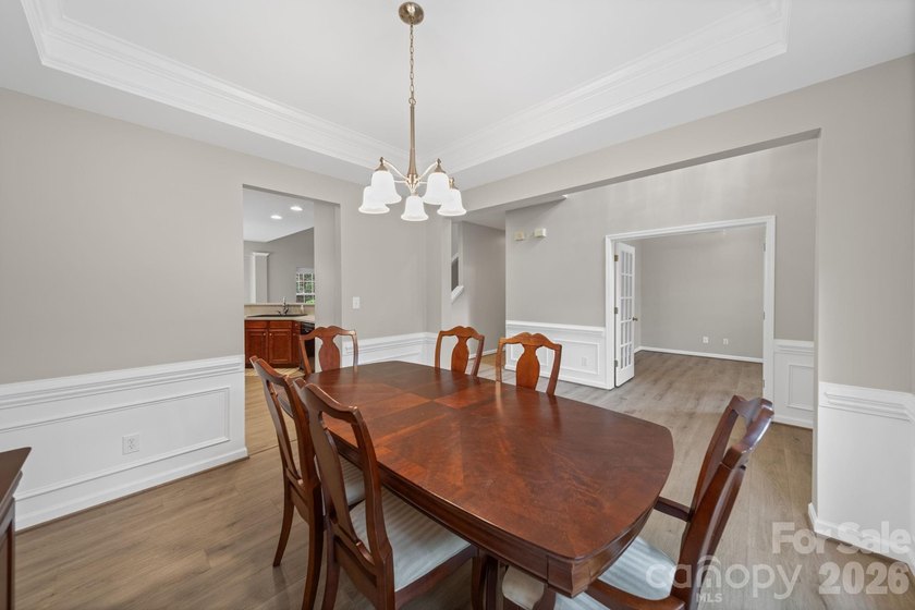 Welcome home to this stunning Hunter Oaks retreat featuring a - photo 12