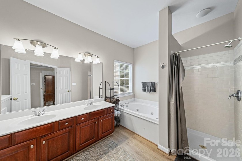 Welcome home to this stunning Hunter Oaks retreat featuring a - photo 23