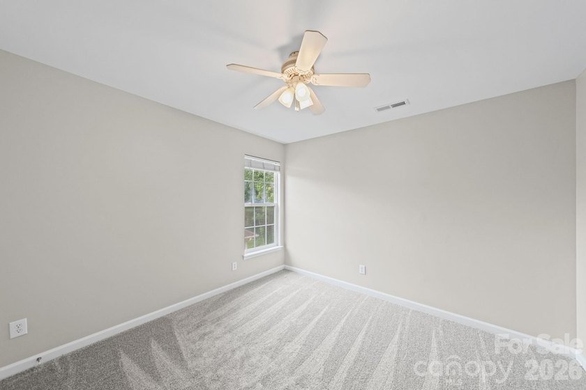 Welcome home to this stunning Hunter Oaks retreat featuring a - photo 28