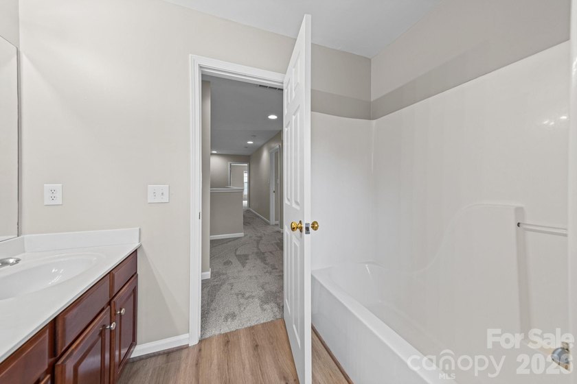 Welcome home to this stunning Hunter Oaks retreat featuring a - photo 33