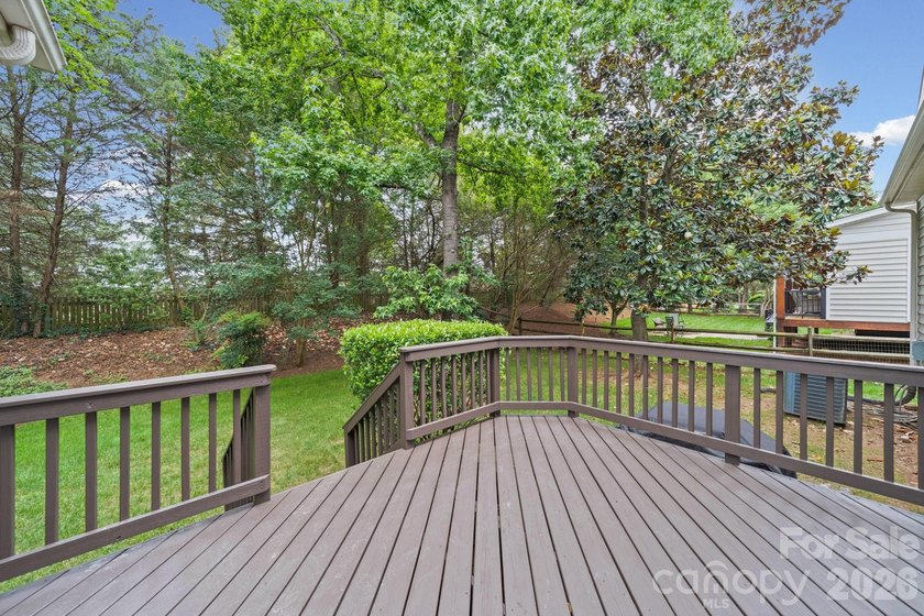 Welcome home to this stunning Hunter Oaks retreat featuring a - photo 35