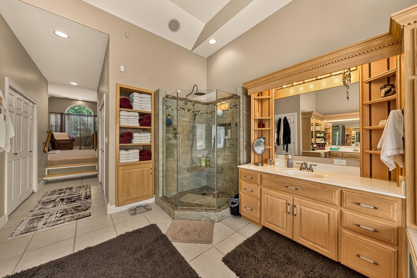 Welcome to a one-of-a-kind private retreat where luxury - photo 48